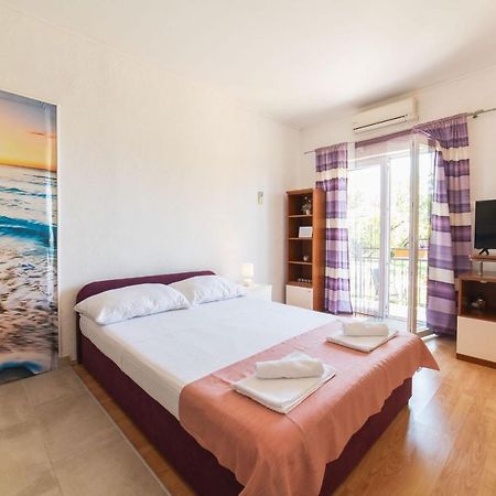 Apartment Livaja Kaštel Novi 外观 照片