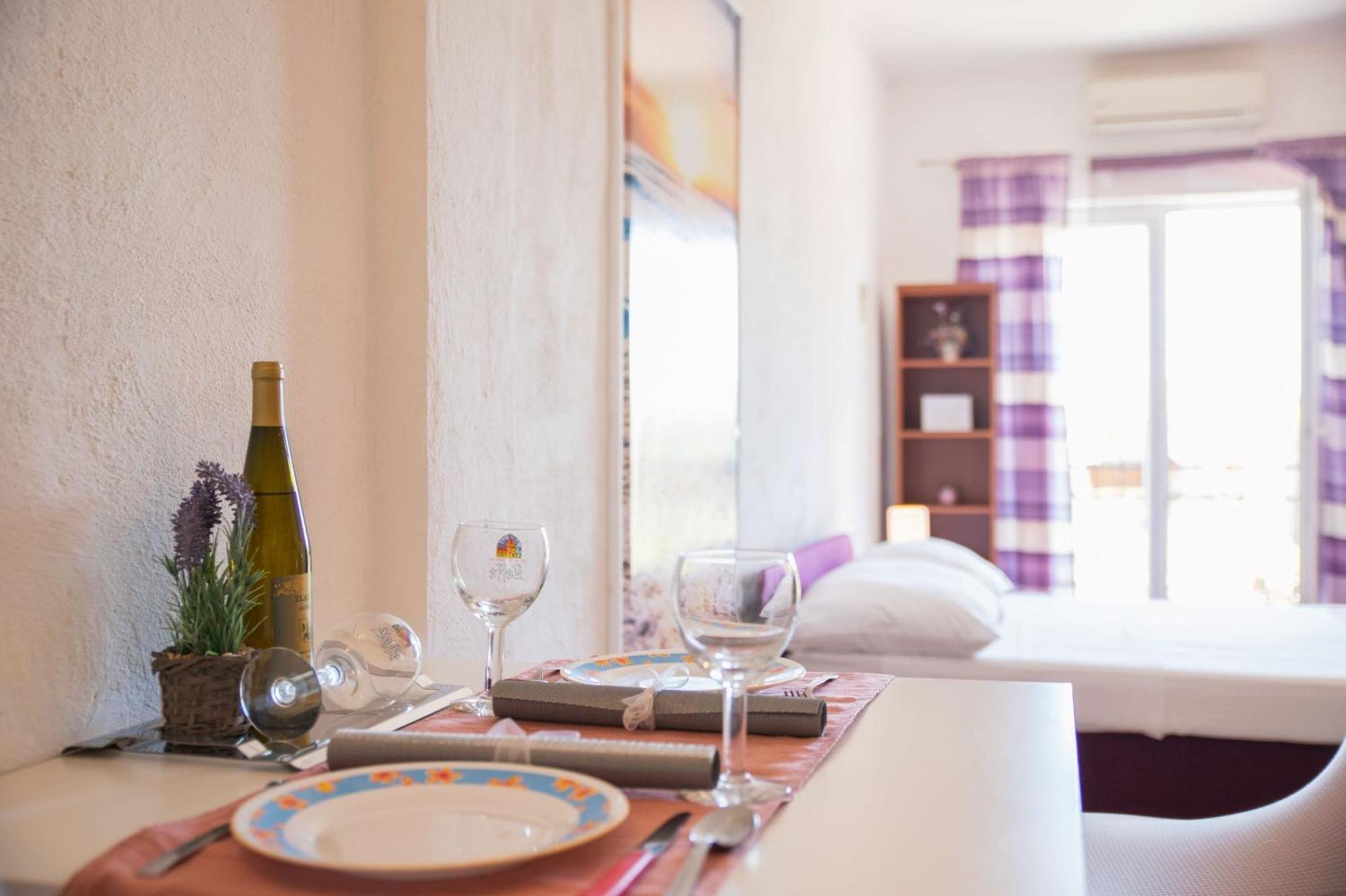Apartment Livaja Kaštel Novi 客房 照片