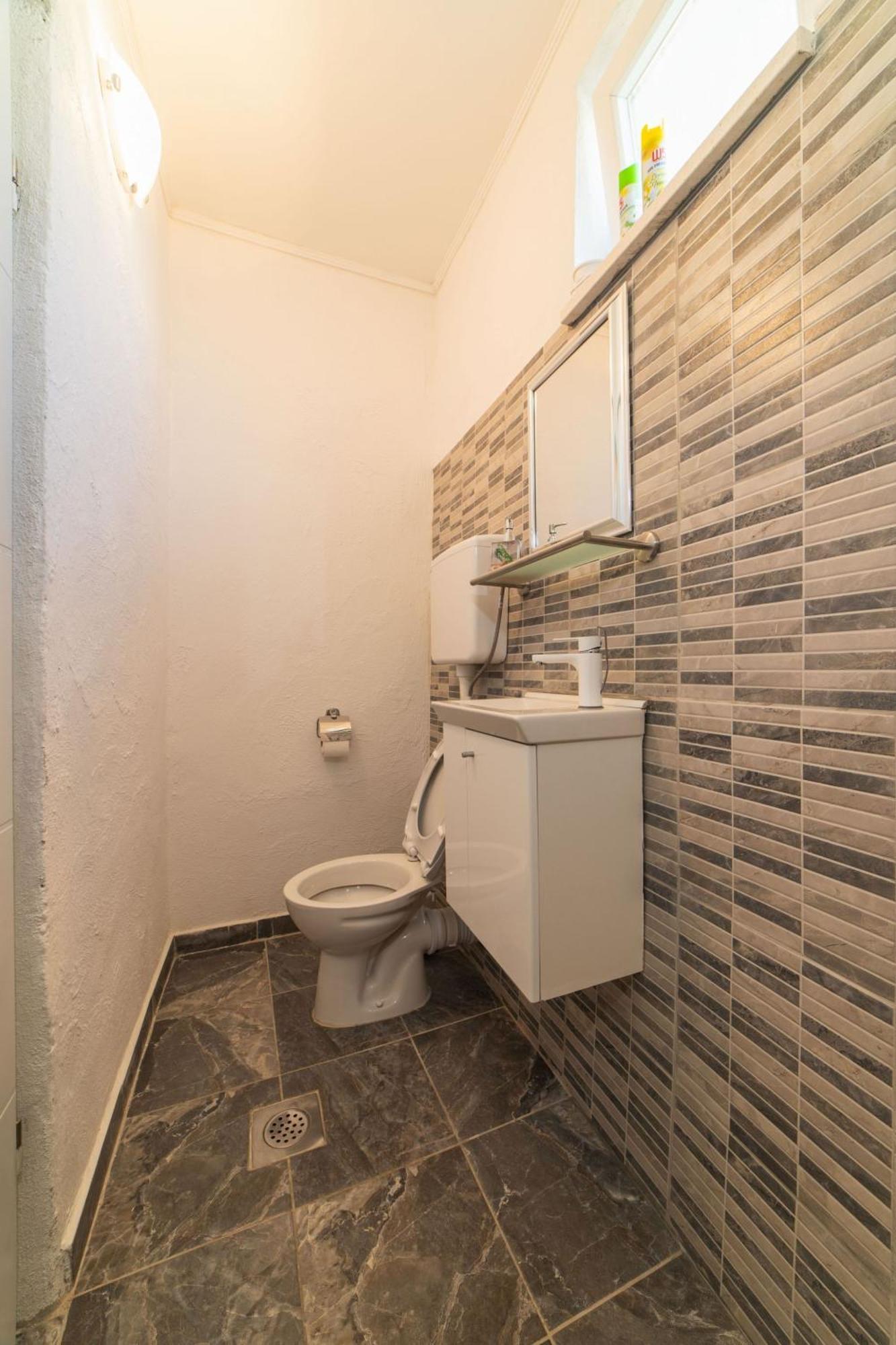Apartment Livaja Kaštel Novi 客房 照片